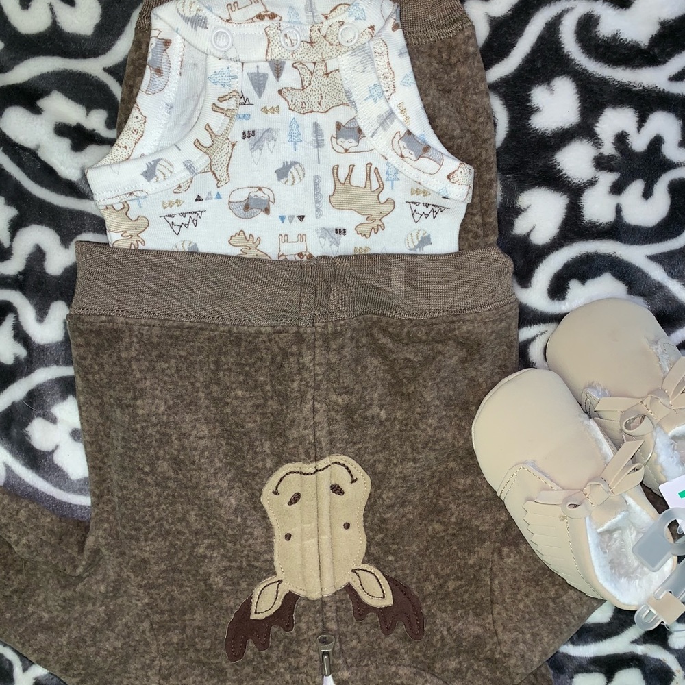 Newborn onesies and shoes